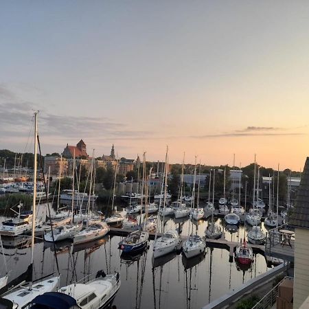 Ferienwohnung Marina Am Ryck Грайфсвальд Экстерьер фото